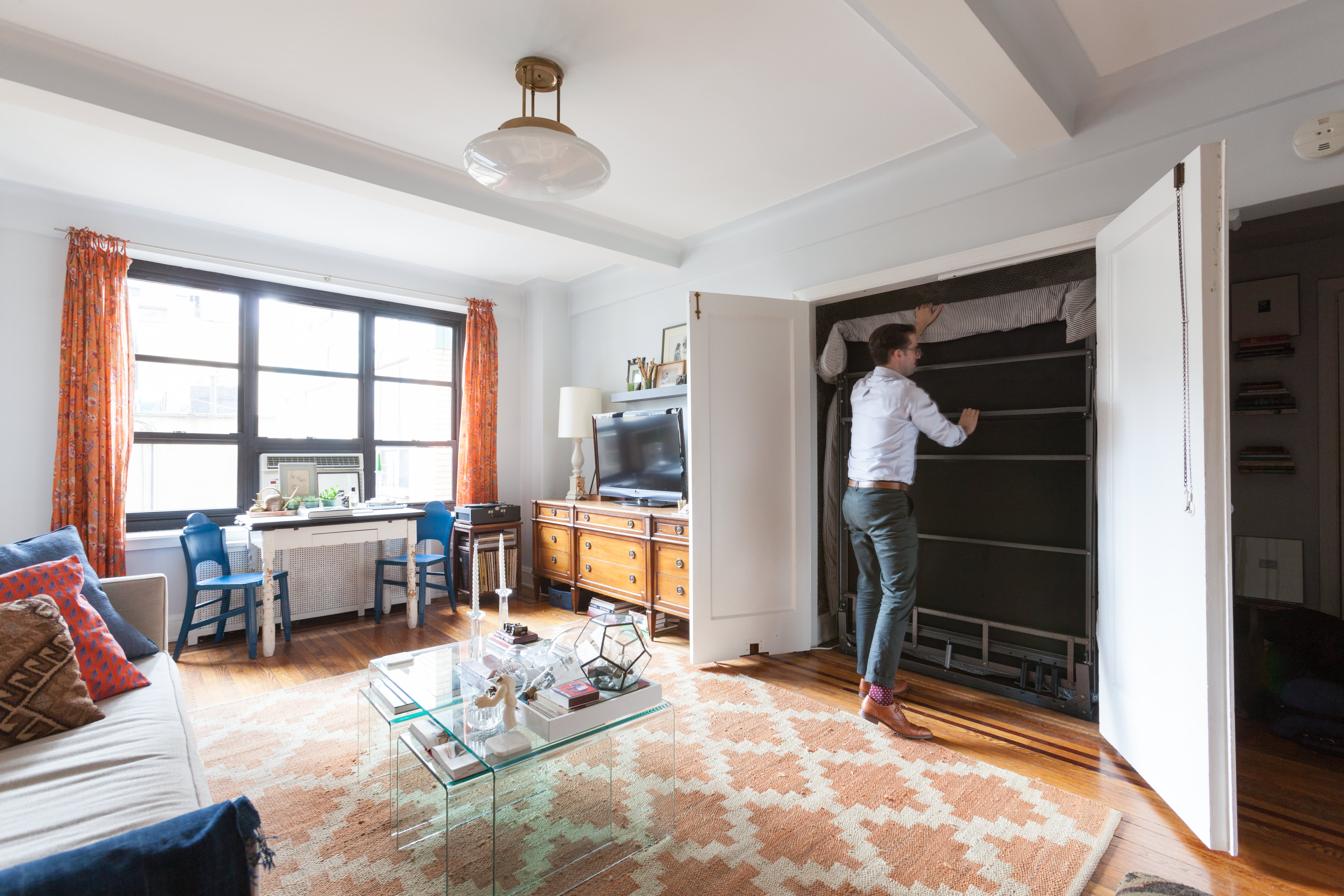 House Tour A Designer's Tiny NYC Studio With the Best Murphy Bed